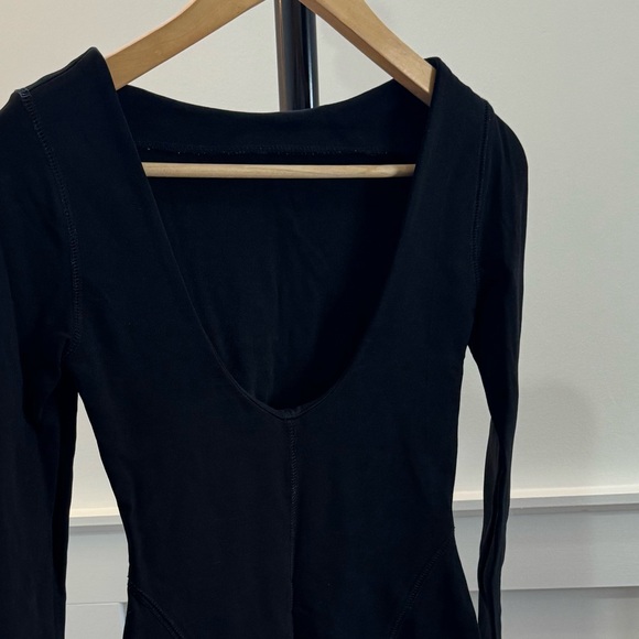 H&M long sleeve tight mini dress. Scooped back and stitching detail - Picture 2 of 5